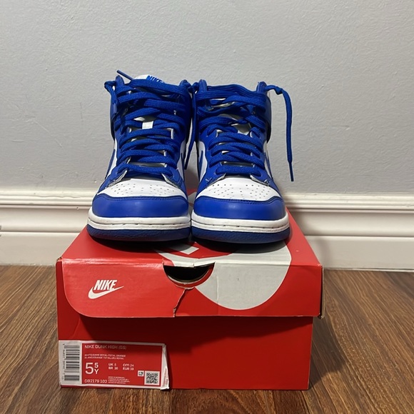 Nike Dunk High (GS) - Picture 2 of 4